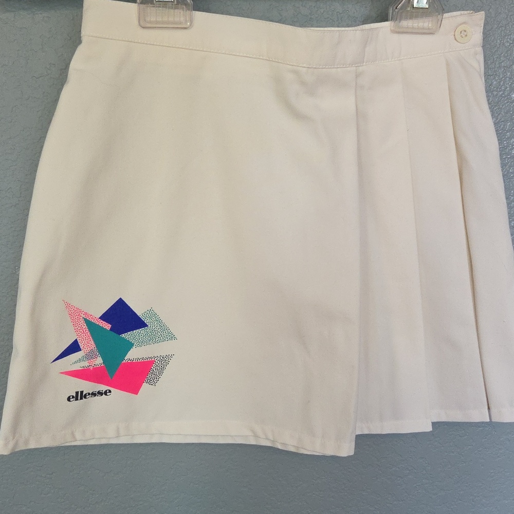 Ellese Vintage skirt sz 6  14 inches long white with pink,  green and blue